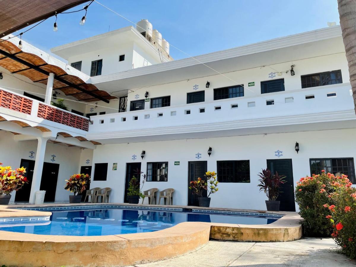 Hotel Kale -Iztac Лос Аяла Екстериор снимка